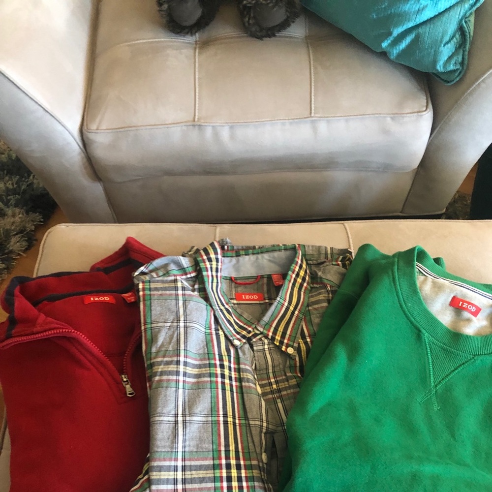 Men’s xl sweatshirts and button down
